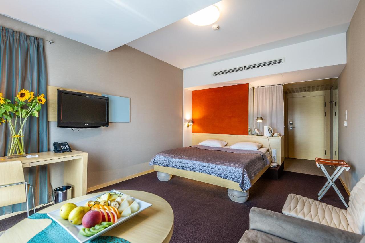 Niebieski Art Hotel & Spa Krakow Exterior photo A room at the hotel