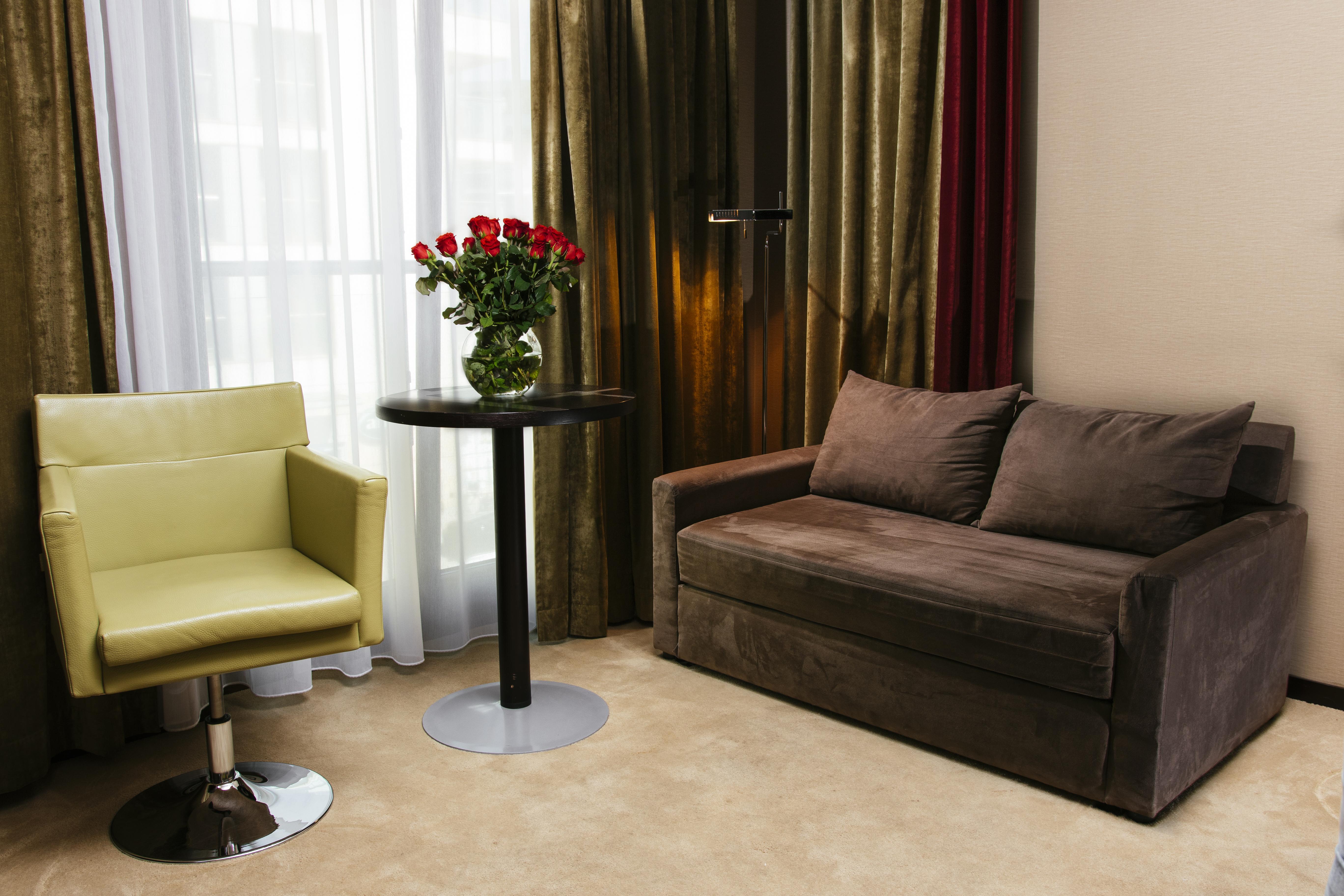 Niebieski Art Hotel & Spa Krakow Exterior photo A sofa bed
