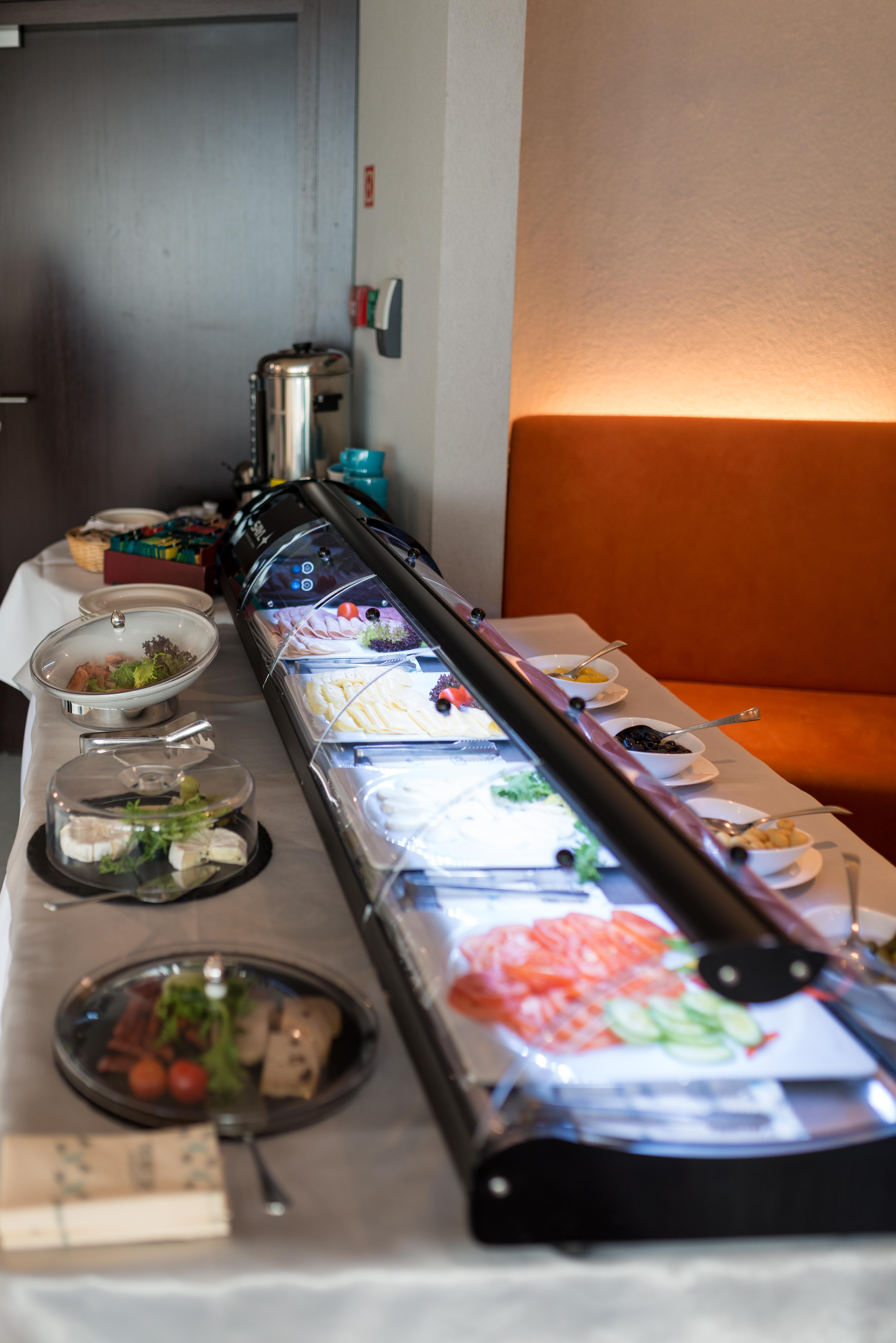 Niebieski Art Hotel & Spa Krakow Exterior photo A conveyor belt sushi restaurant in Germany