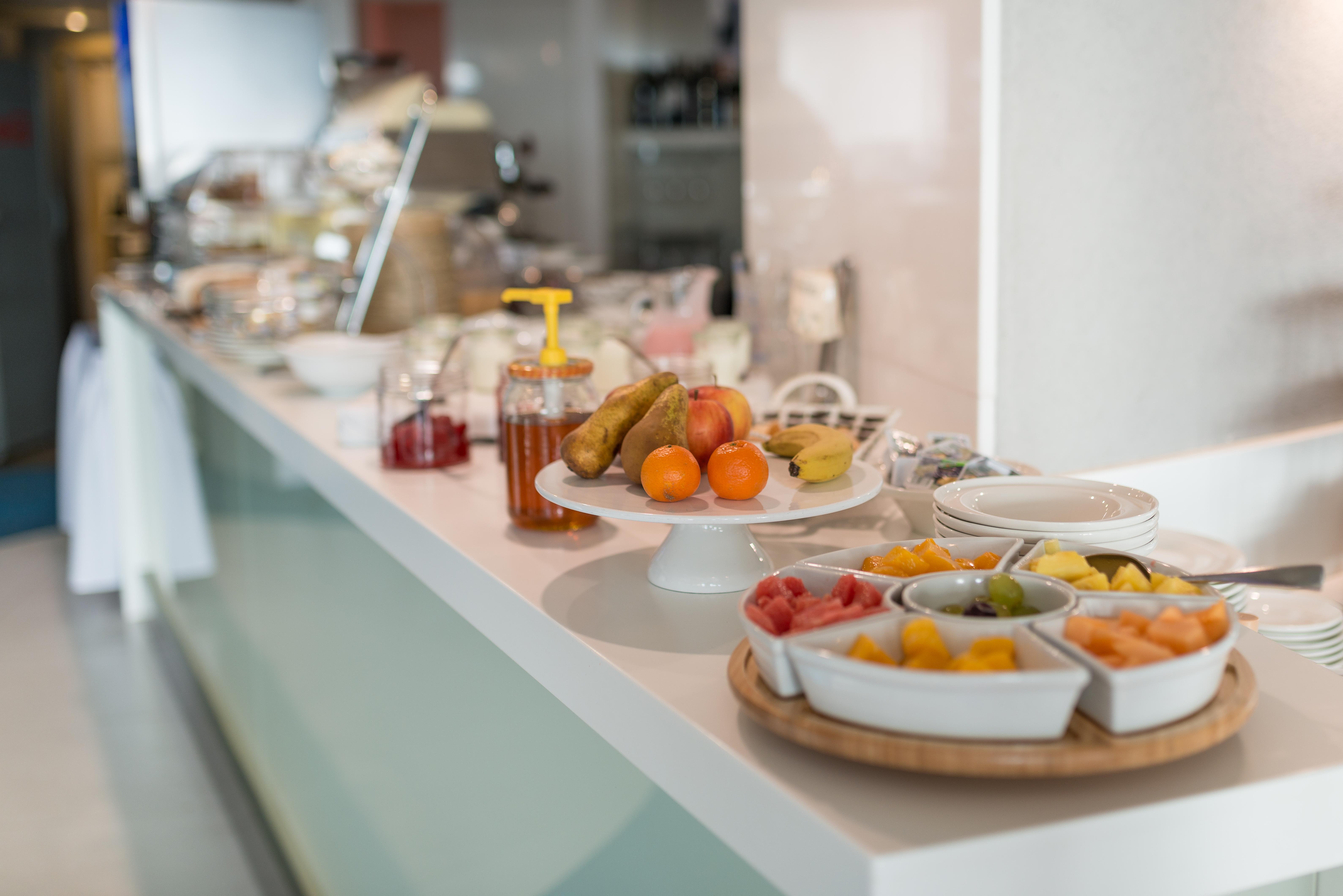 Niebieski Art Hotel & Spa Krakow Exterior photo A buffet at a hotel
