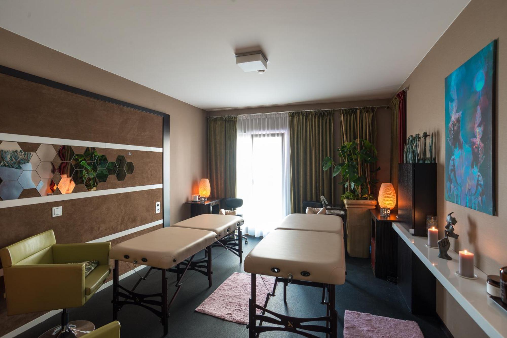 Niebieski Art Hotel & Spa Krakow Exterior photo Massage tables